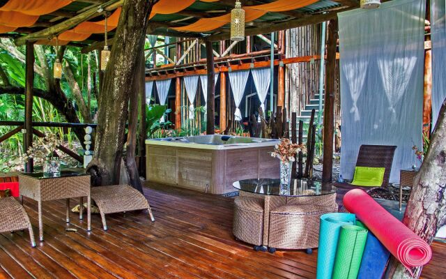 Canaima Chill House