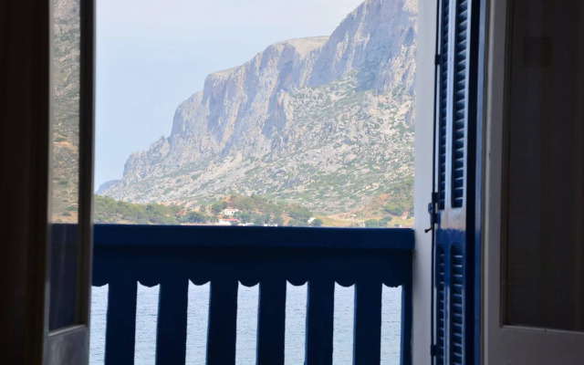 Themis Hotel