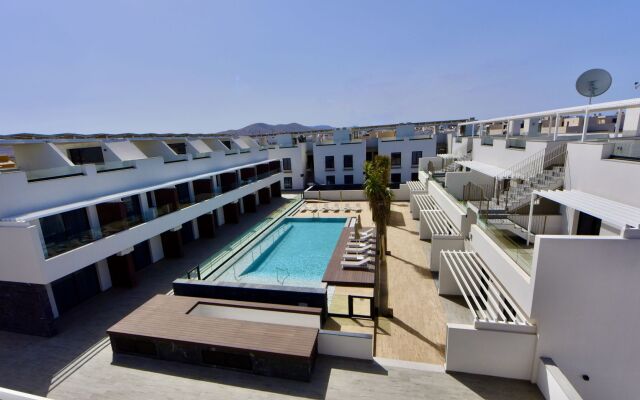 Esmeralda Cotillo Homes by LIVVO