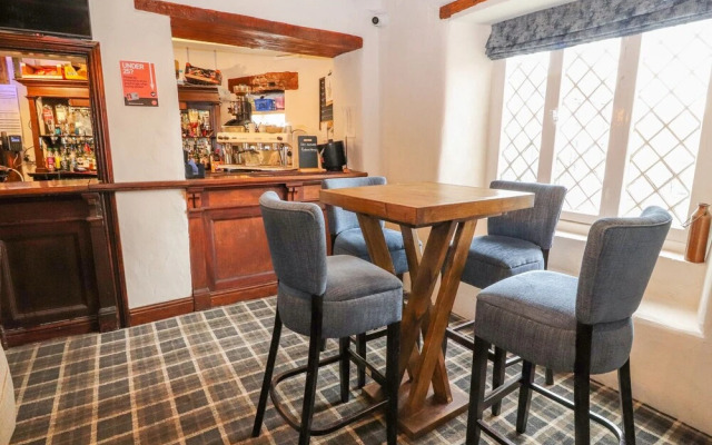 Blue Lion Hotel Apartment