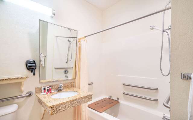 Baymont by Wyndham Albany