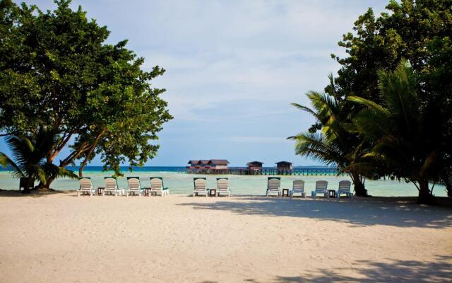 Pom Pom Island Resort