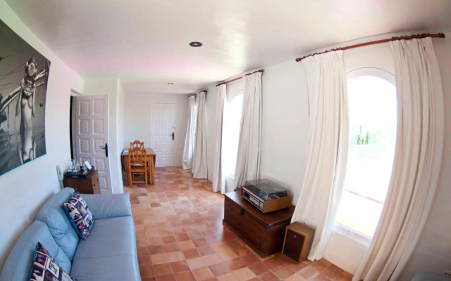 Pikes Ibiza - Adults Only