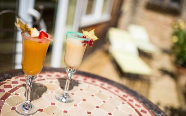 Les Feuilles dAcanthe