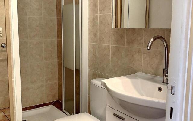 Appartement Balaruc-les-Bains, 1 pièce, 3 personnes - FR-1-503-85