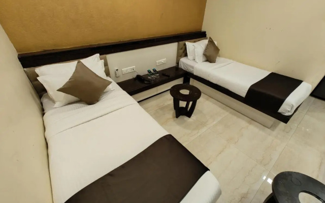 The Majlis Hotel - Near Taj Hotel Colaba