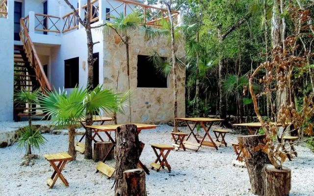 Tooj Cheel Lodge Tulum