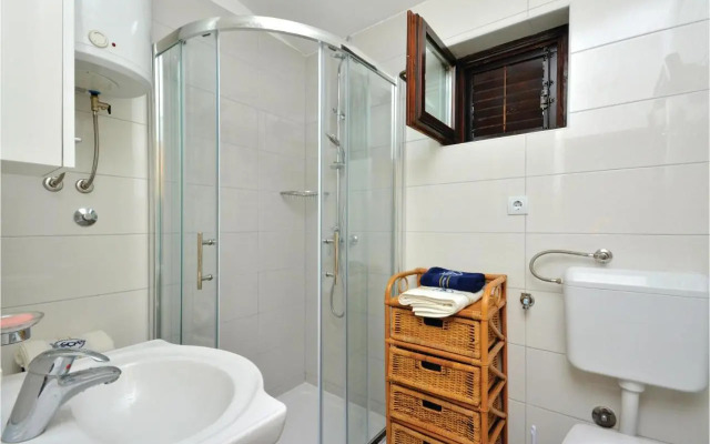 Apartment Podstrana with Sea View V