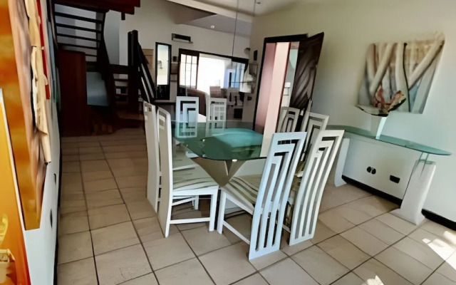 Casa com piscina em Acapulco Guarujá SP3