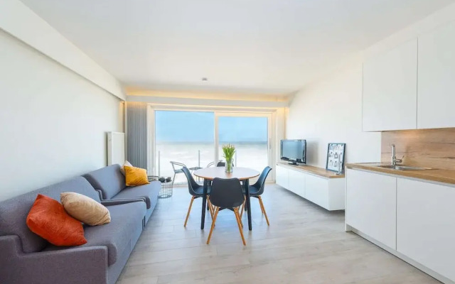 Appealing Apartment With Sea-view