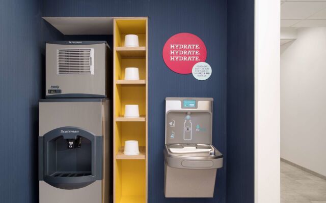 Tru by Hilton McDonough