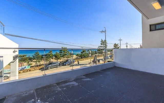 Beach Pension Yangyang