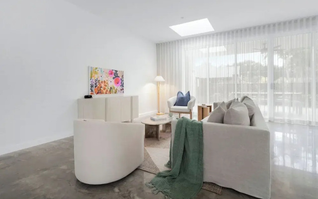 Rubus Residences, Berry - by Linnaeus Collection