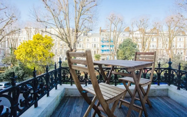 Modern & Spacious 1 Bedroom Apartment in London