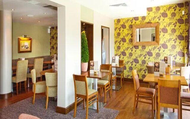 Premier Inn London Gatwick Airport - Manor Royal