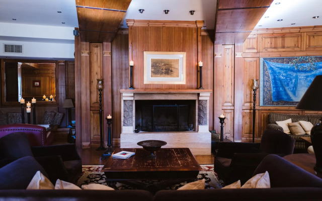 Trikolonion Country Hotel