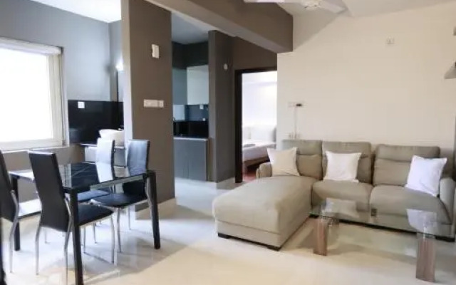 Transit Suites By GrandWest