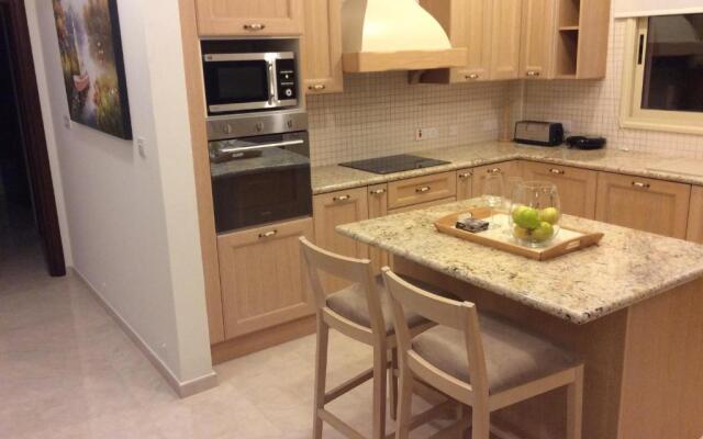 Dream House Latchi Villa