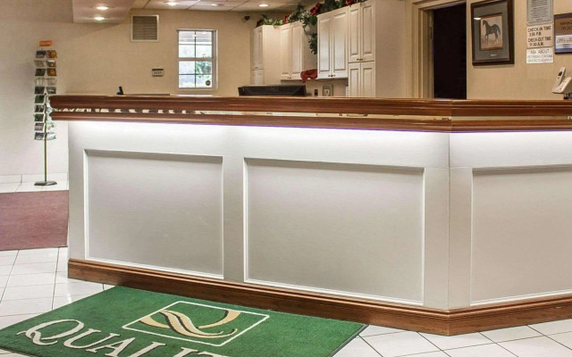 Quality Inn & Suites Bellville - Mansfield