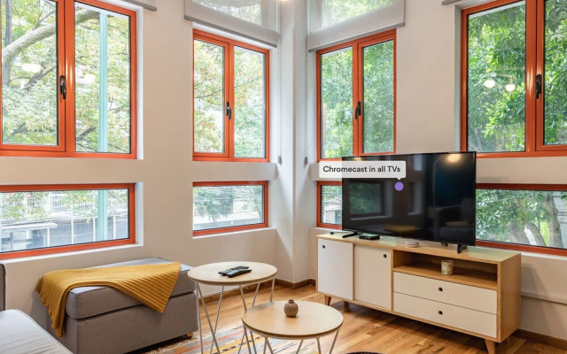 Beautifully Designed, Hi Tech Apt in La Condesa