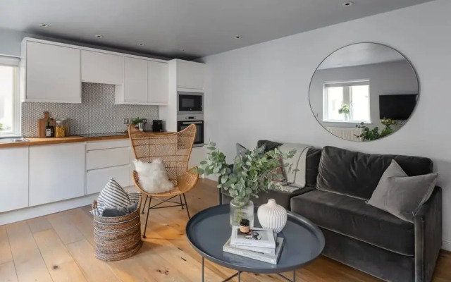 St Catherine s Hospital - Superior Apartment