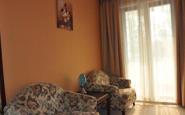 Dianshan Lake Forest Holiday Resort
