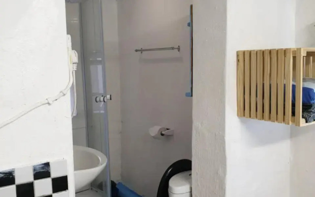 Cozy Private En Suite Studio