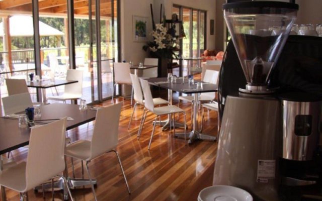 Idyllic Retreat For 4 People in Beautiful Otway Ranges, Recharge & Refresh in Hot Tub