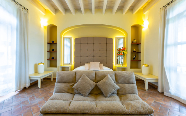 Grand Las Nubes by Inmense