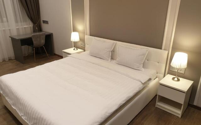 Marbeo 5 Star Luxury Suites Peldu