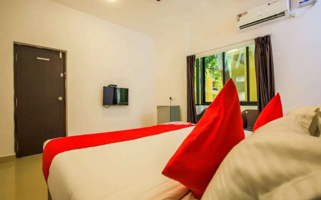 Toms Imperial Boutique by OYO Rooms