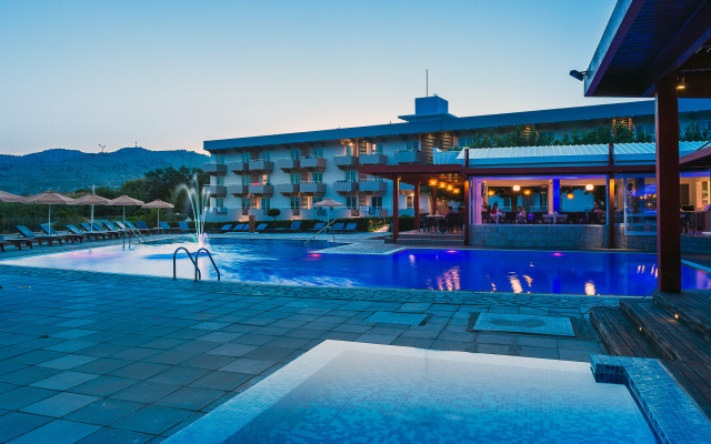 Zoes Hotel