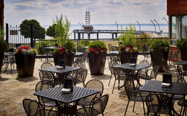 Waterfront Hotel Downtown Burlington