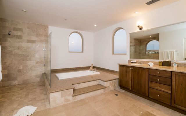 Paraiso Del Mar Resort D601 3 Bed by Casago