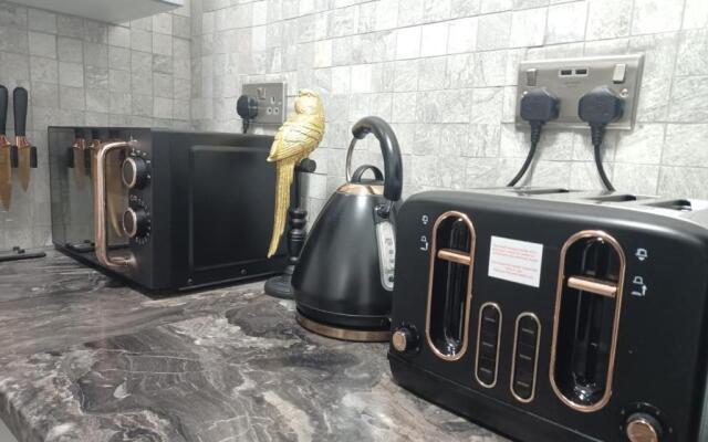 Black Pearl Luxury Apartments