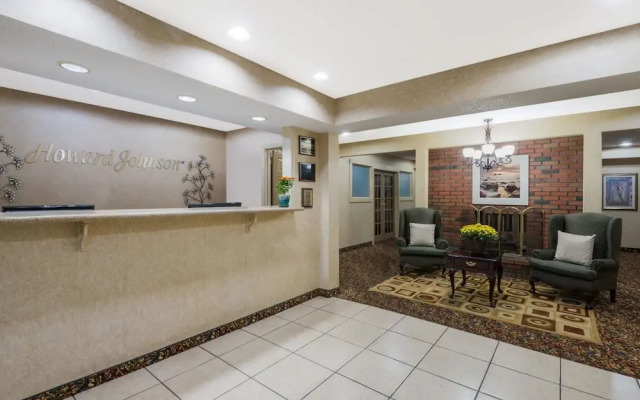 Howard Johnson Express - Springfield