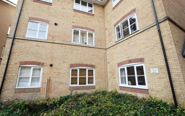 Luxury top floor 2BD Apartment Apsley