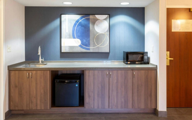 Courtyard Minneapolis St. Paul/Roseville by Marriott