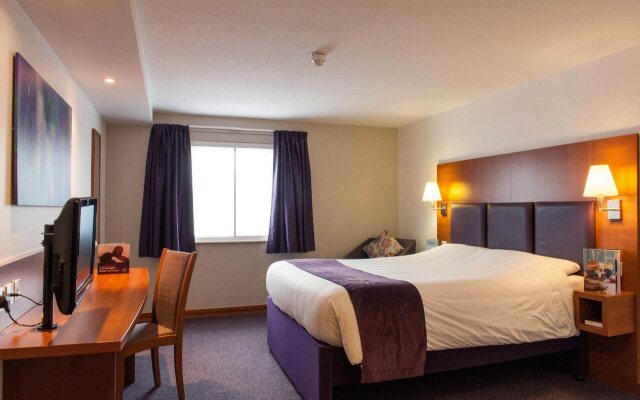 Premier Inn Swansea City Centre