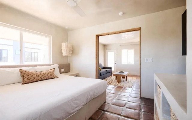 The Sand Castle Inn And Suites