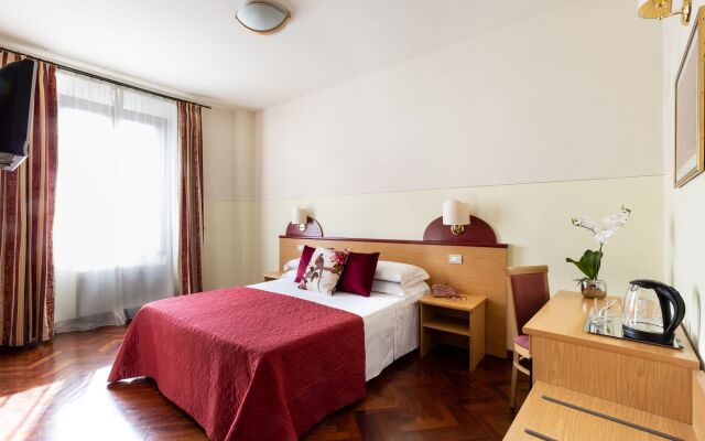 Aramis Rooms