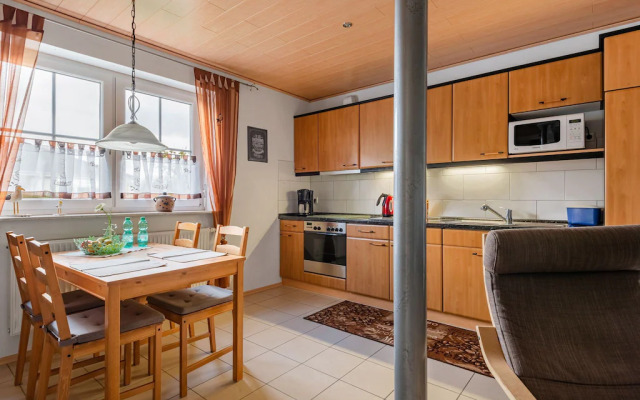 Apartment With Fenced Garden in Faid