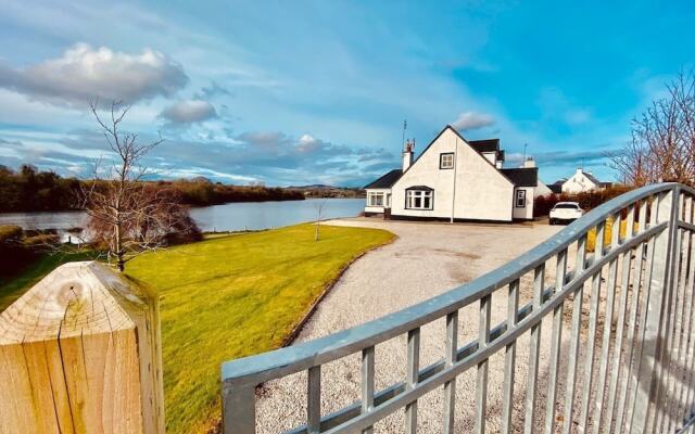 Riverside Cottage, Ramelton, The Wild Atlantic Way