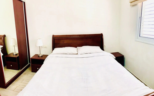 Royal Lea Apartments