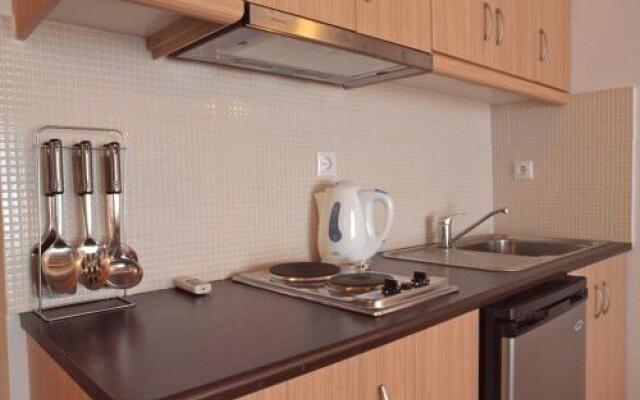 Molos Apartments