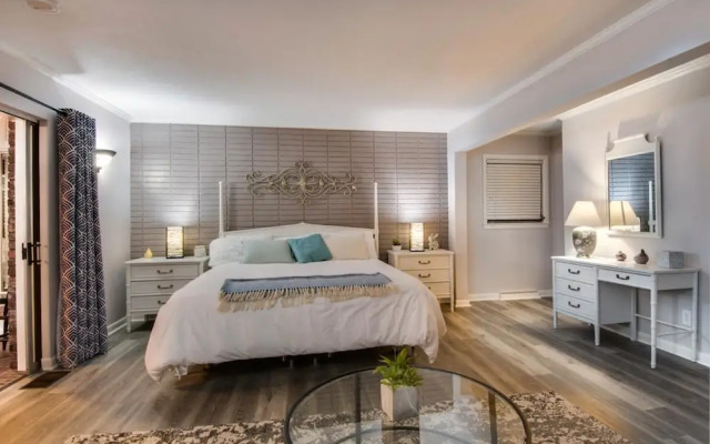 The Saunders Retreat