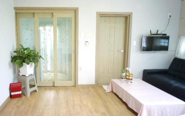 Casa Linda Guesthouse