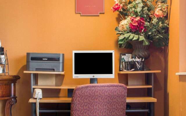 Quality Inn Broken Arrow - Tulsa