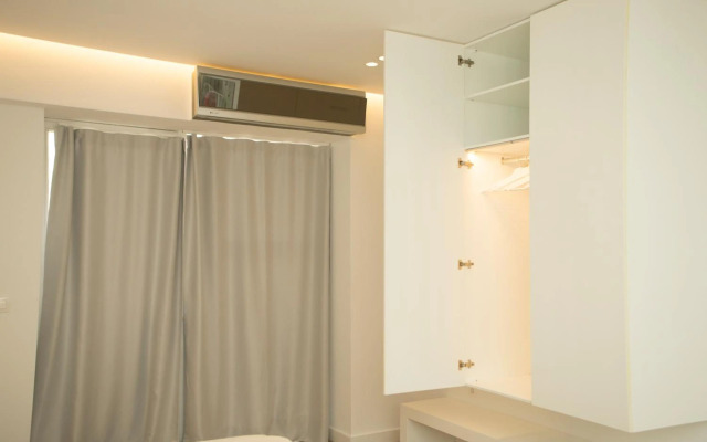 High-End Luxury Apartment