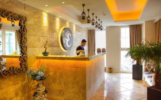 Elegance Asia Hotel